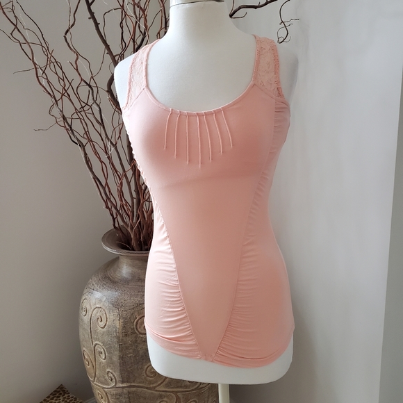 NWT Kenar Lace Tank - Picture 2 of 5